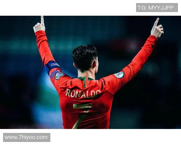 足球界的十二号球星是谁 他在球场上的传奇表现影响深远